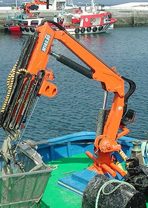 Marine Knuckle Boom Crane Training in Plymouth, Devon, and Cornwall